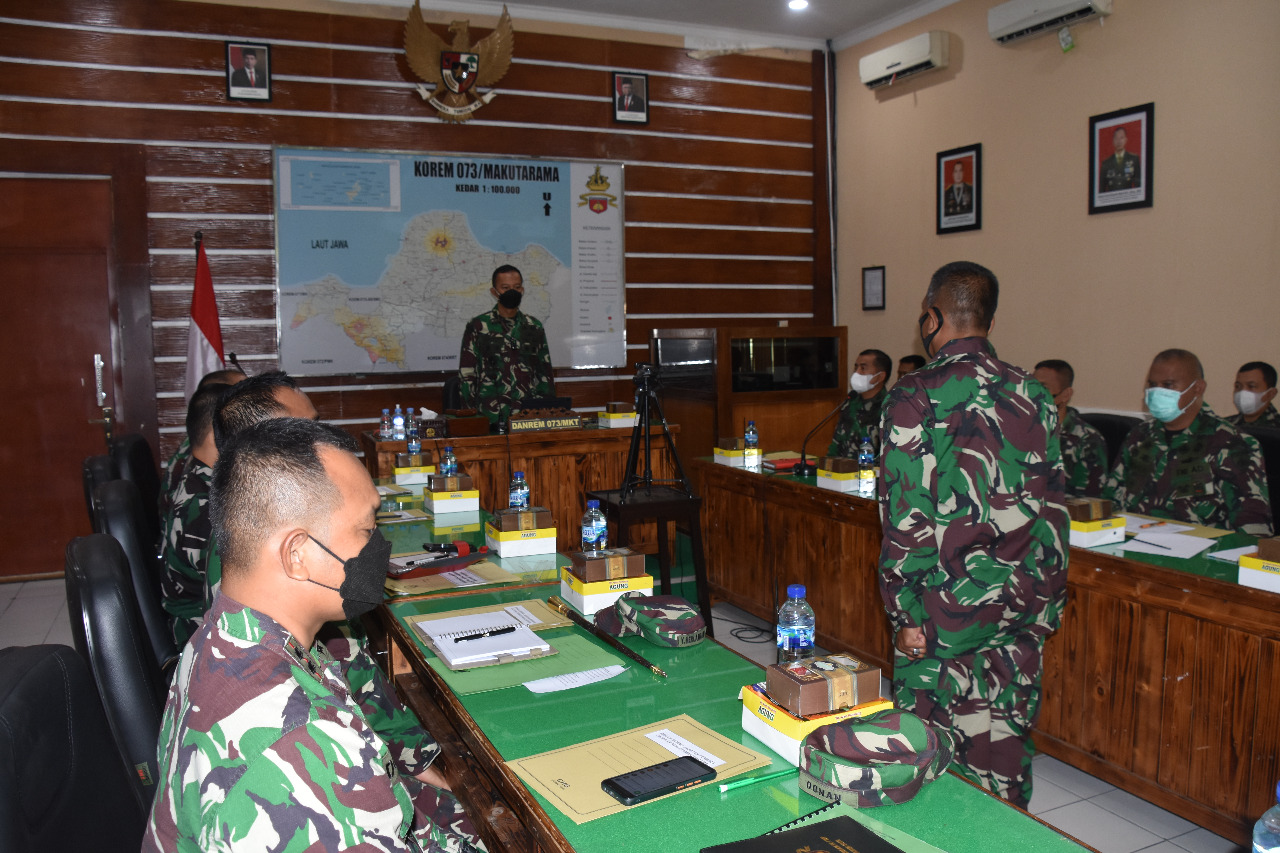 Kolonel Arm Putranto Gatot Sri Handoyo S.Sos., M.M.,  Pimpin Sidang Pankar Jabatan Perwira